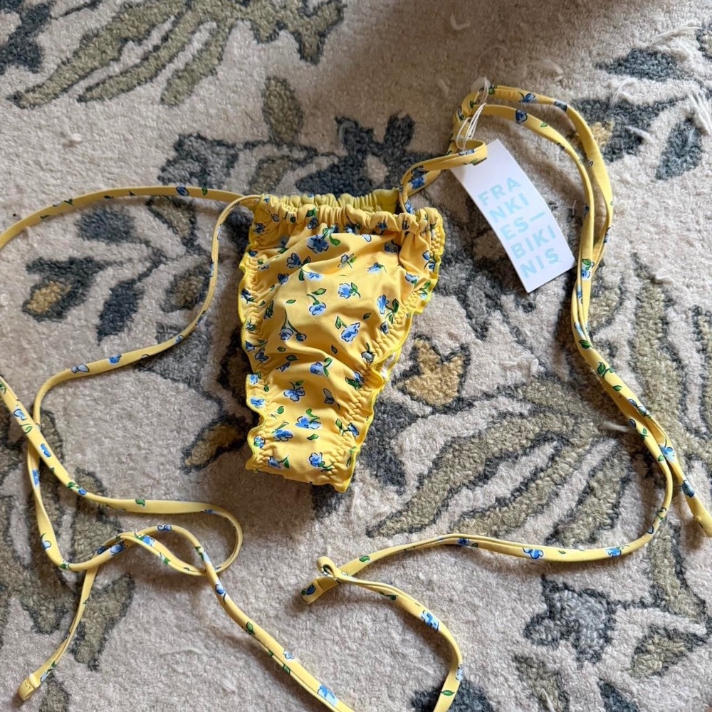 frankies bikinis floral bikini yellow and blue ruffle bikini bottom size medium